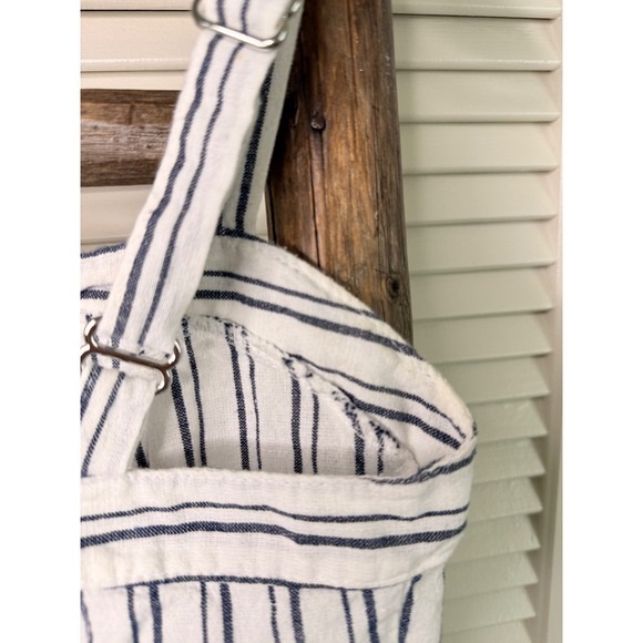 Brandy Melville Cropped Button Front Tank Top Blue Stripe  Adjustable Straps - Picture 7 of 7